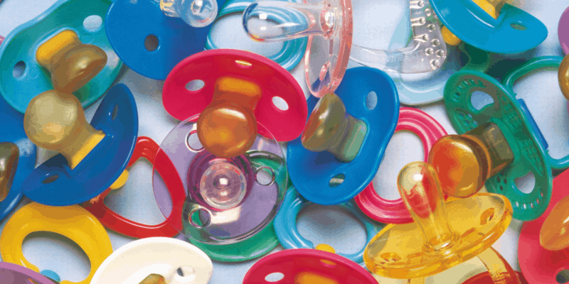 Your Guide to What Types of Pacifier to Buy and How Many