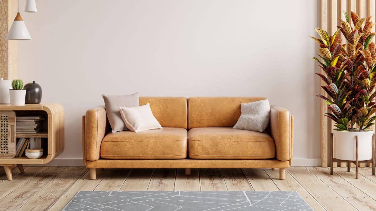 A Guide On How to Remove Paint From Leather
