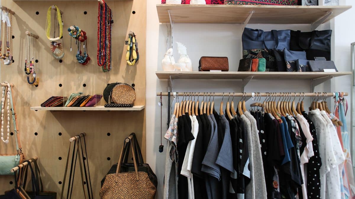 Small Closet Organization Ideas for a Clean and Clutter-Free Home