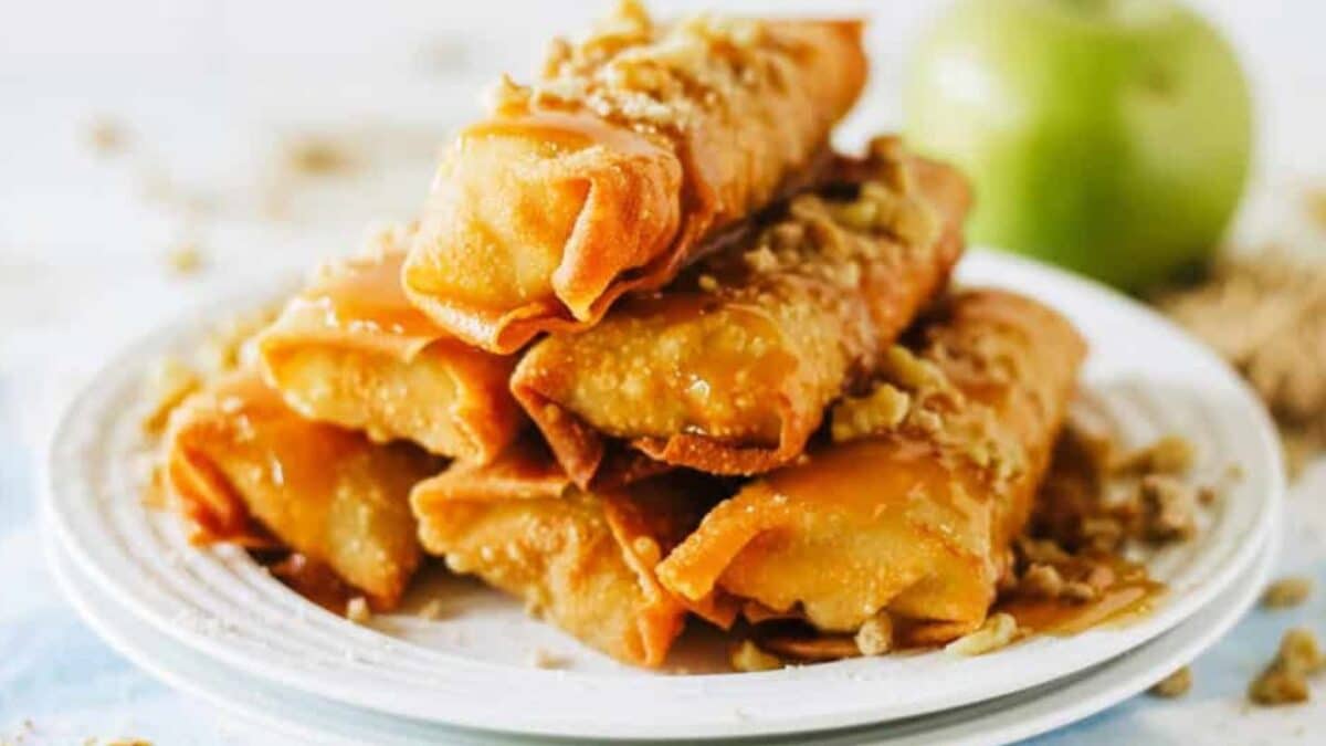 Apple Pie Egg Rolls (Deep Fry or Air Fryer)
