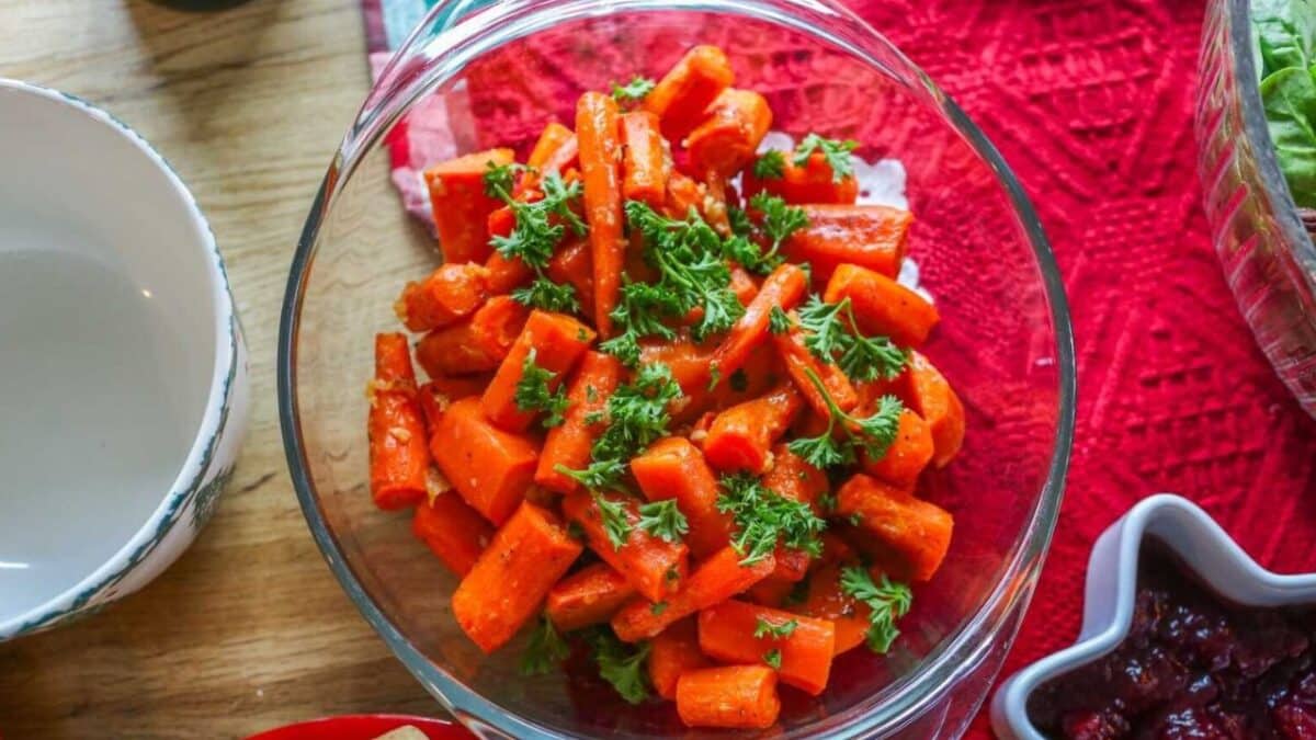 Honey Garlic Butter Roasted Carrots Recipe