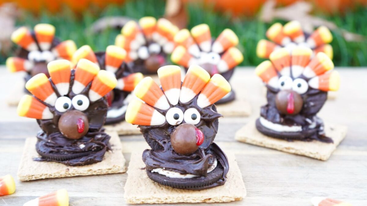 How to Make Thanksgiving Turkey Gobbler Treats