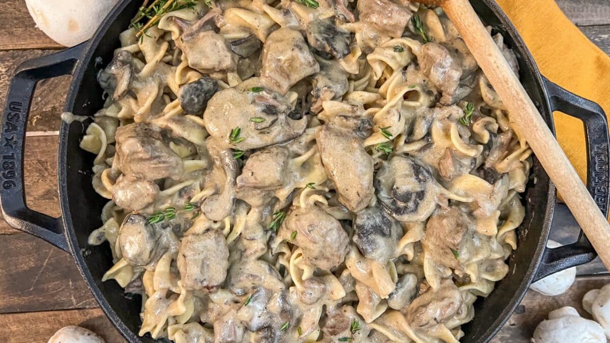 One Pot Beef Stroganoff