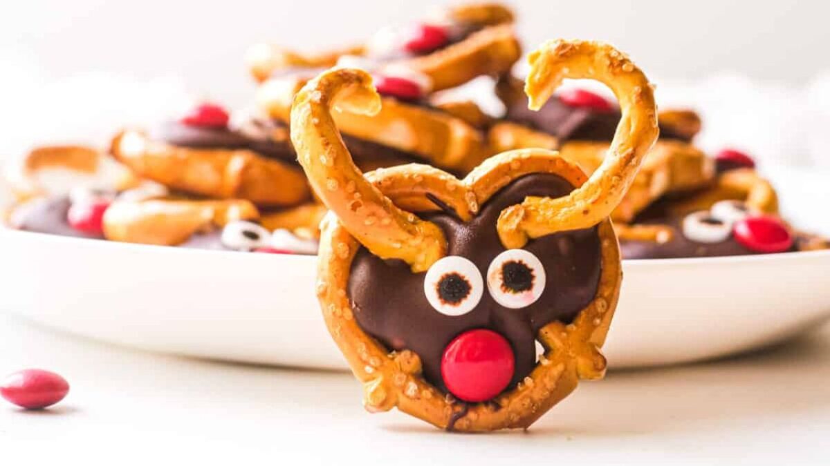 Reindeer Pretzels