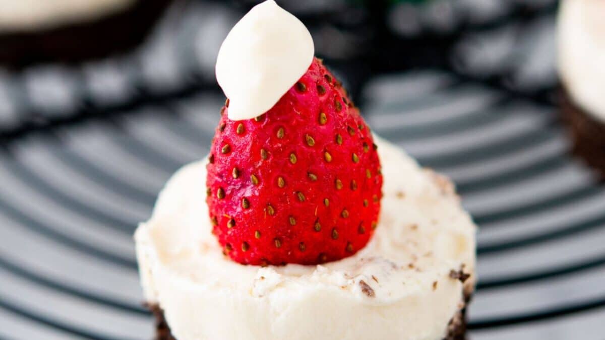 Santa Hat Cheesecake Bites (No Bake)
