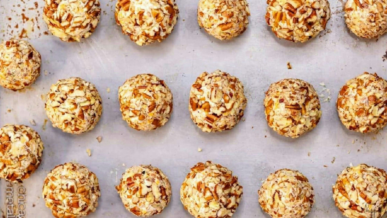 Mini Cheese Balls Bites