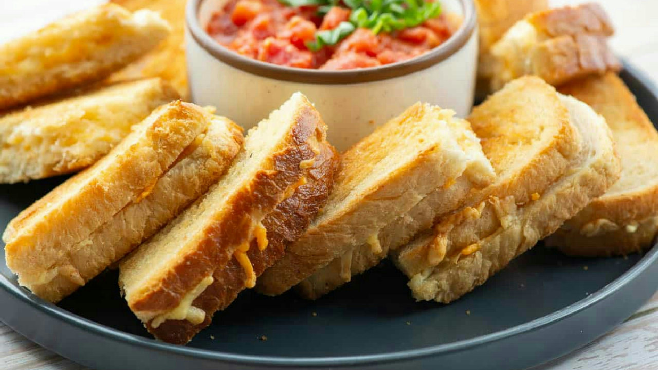Grilled Cheese Appetizer