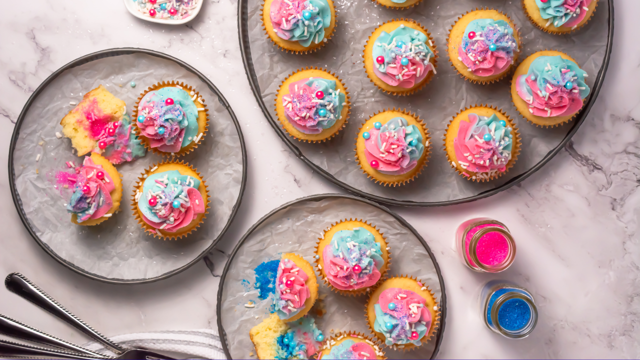 Easy Gender Reveal Cupcakes with Pink or Blue Filling