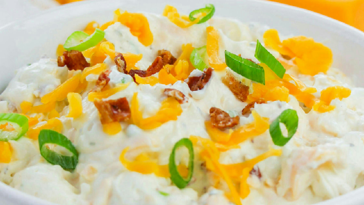 Keto Crack Dip {Low Carb Bacon Cheddar Ranch Dip}