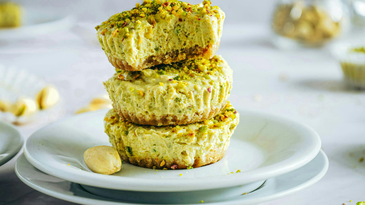 Mini Pistachio Cheesecake Cups