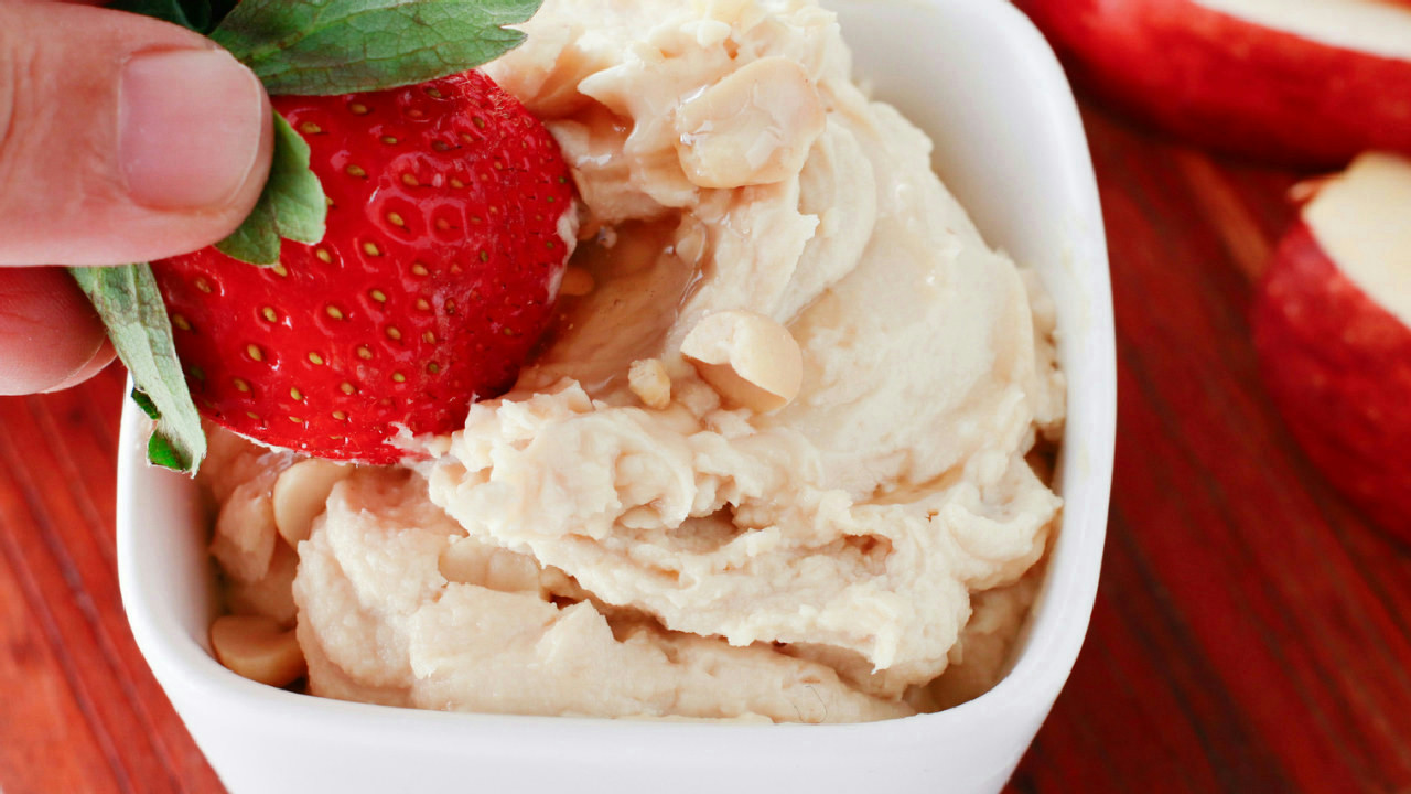 Yoghurt Peanut Butter Dip -