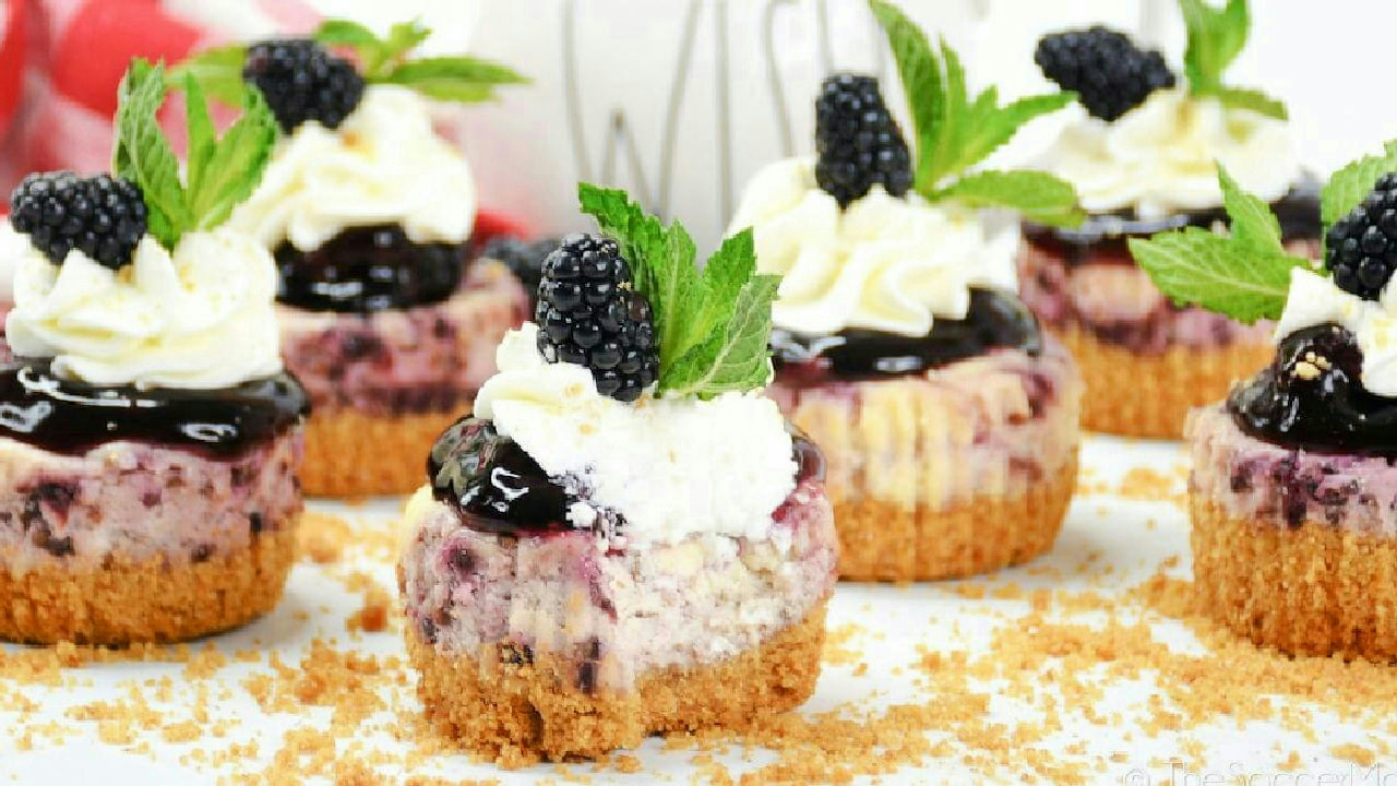 Mini Blackberry Cheesecakes