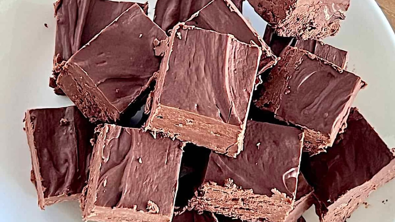 2 Ingredient Frosting Fudge