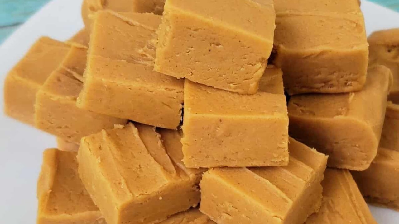 2 Ingredient Peanut Butter Fudge