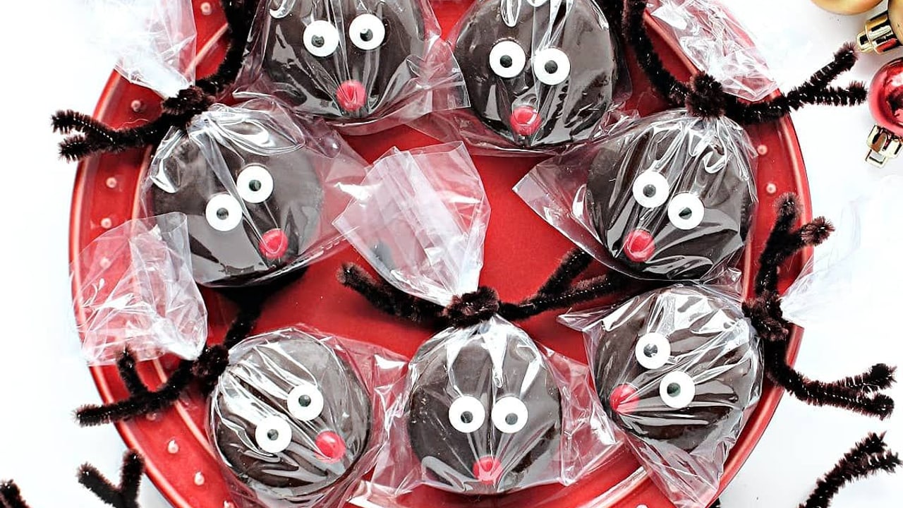 Christmas Oreos Rudolph Cookies