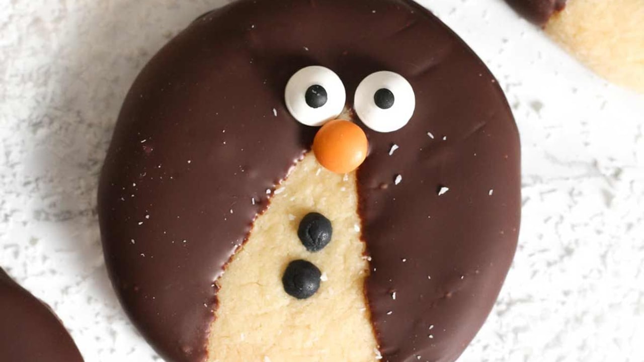 Christmas Penguin Shortbread Cookies