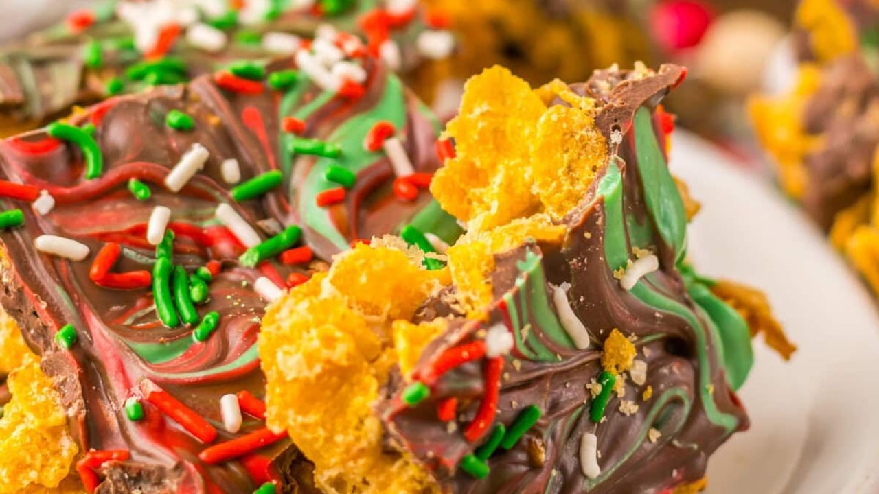 Easy Christmas Cornflake Brittle