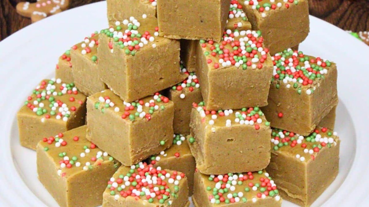 Gingerbread Fudge (Easy Microwave Recipe)