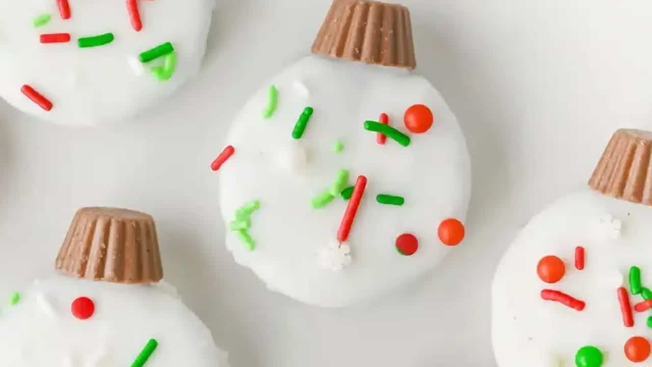 Oreo Ornament Cookies