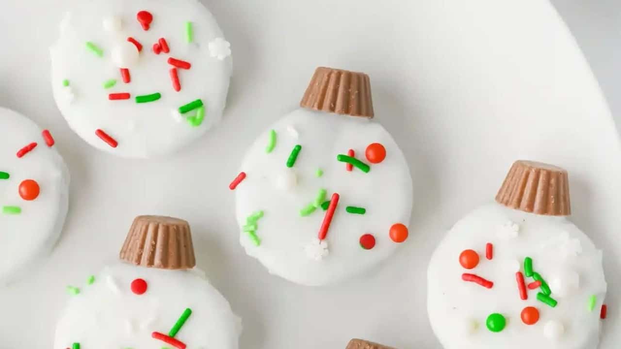 Oreo Ornament Cookies: A Festive No-Bake Treat for the Holidays