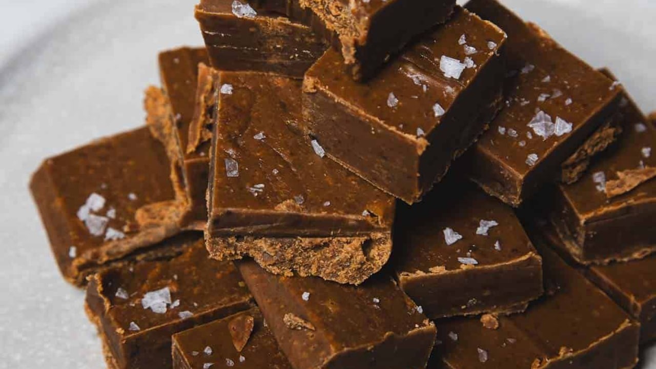 Slow Cooker Gingerbread Fudge