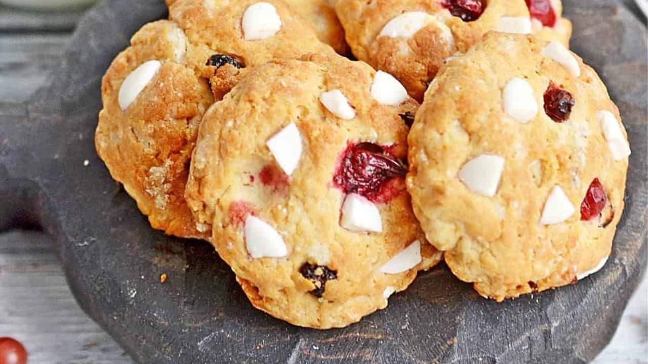 White chocolate chip cranberry cookies